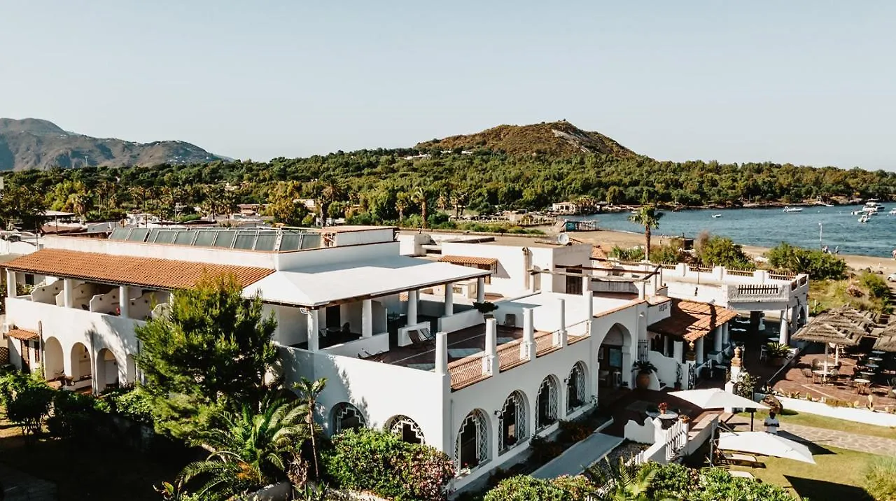 Hotel Rojas Vulcano