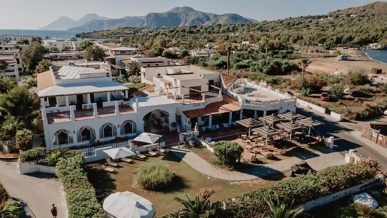 Hotel Rojas Vulcano