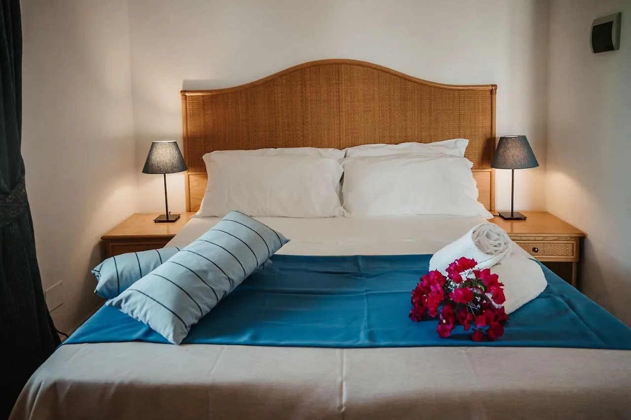 Hotel Rojas Vulcano